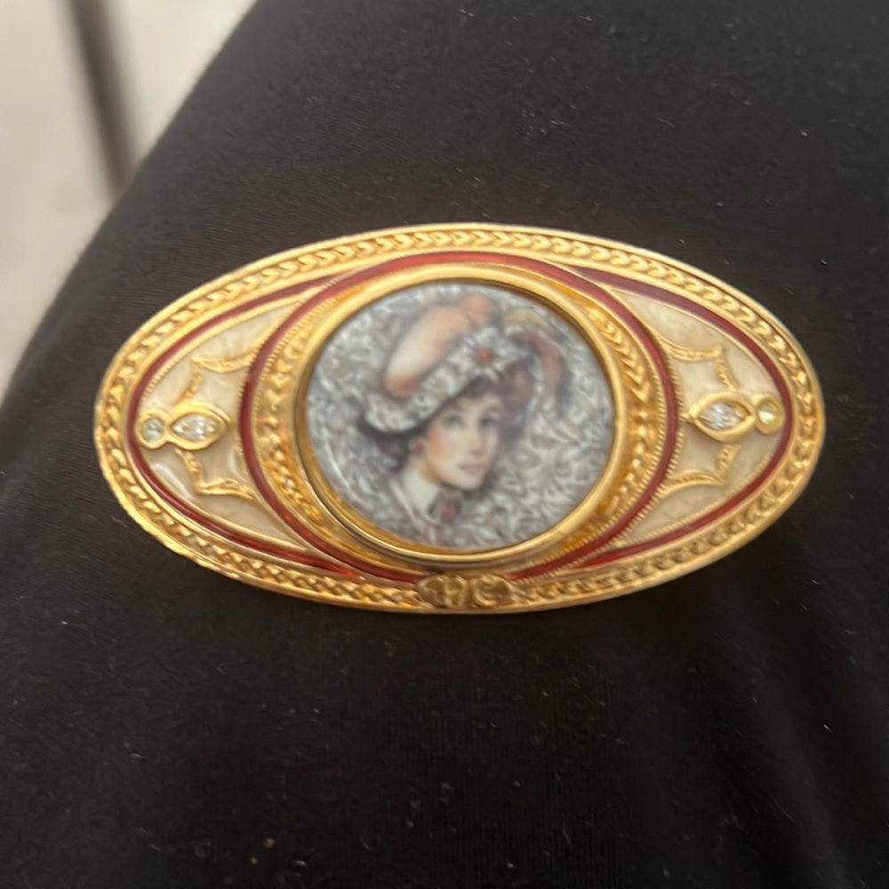 Brooch pin